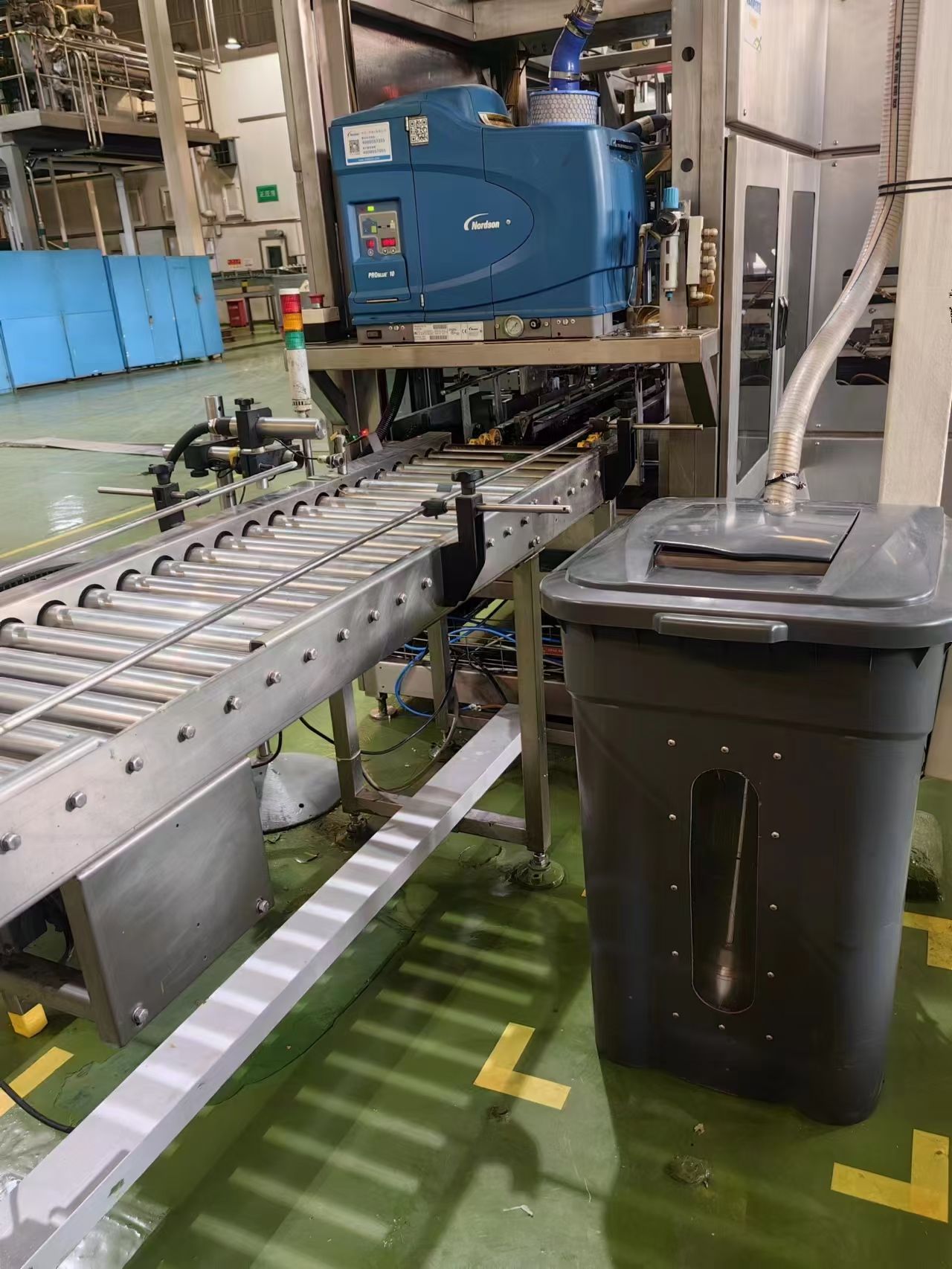 UltraFill-Automatic Hotmelt Adhesives Filling System