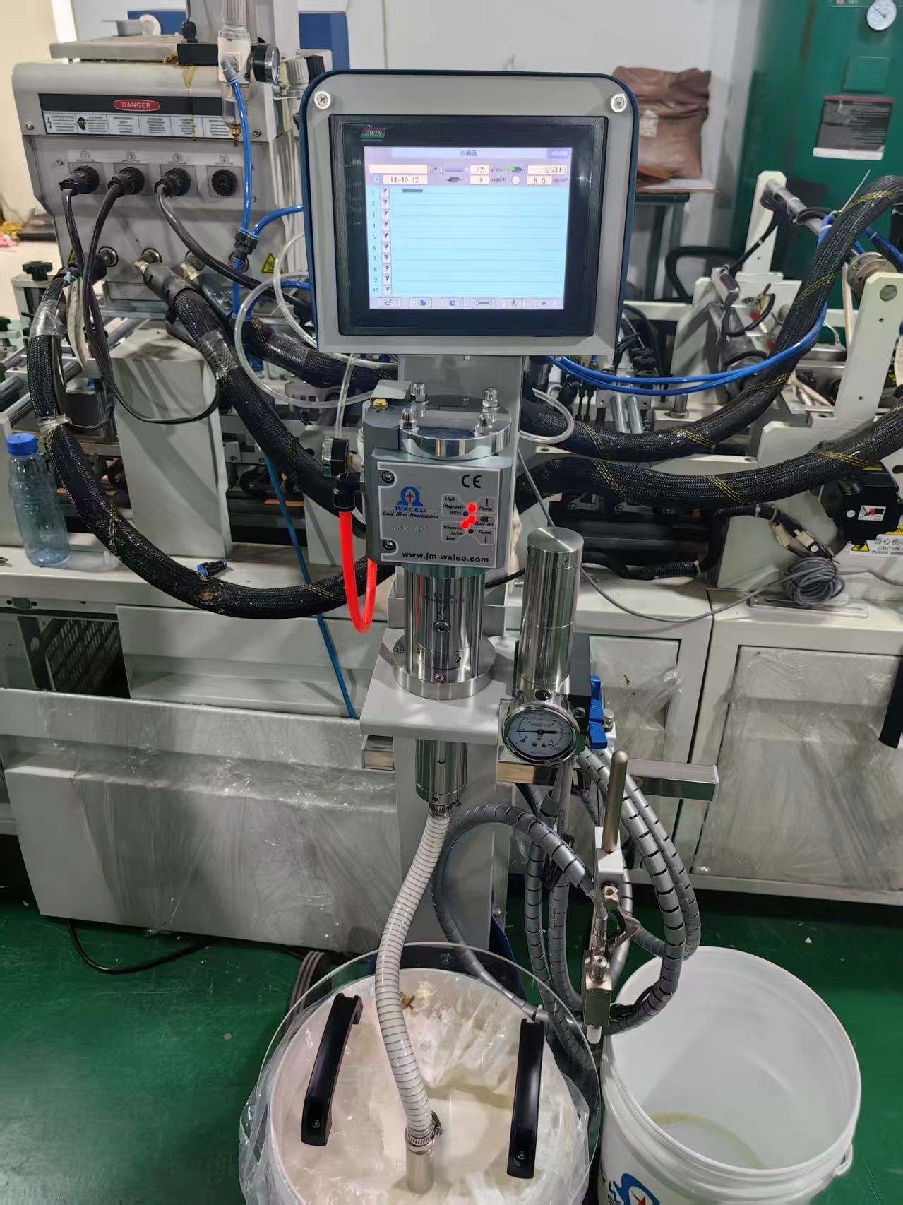 CGP Cold Gluing Pump Dispensing System